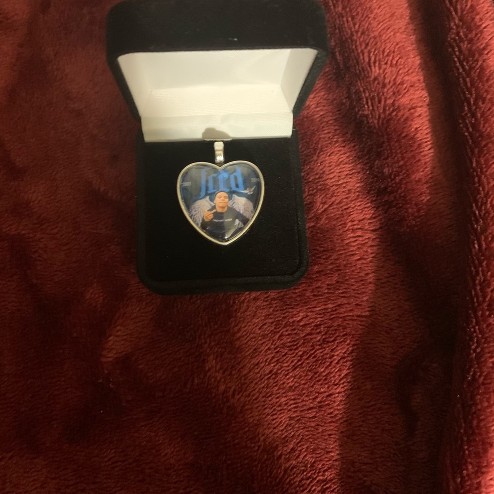 Keepsakes - Picture 2 of 5